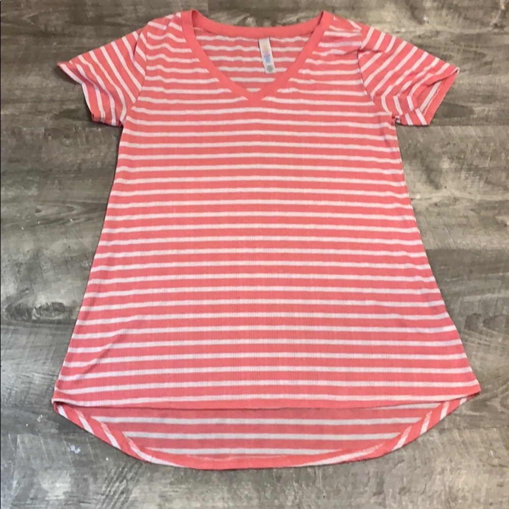 Lularoe top